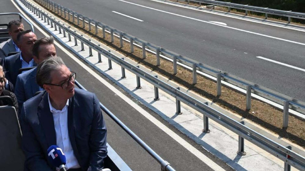 Vučić: Narod će ih juriti po ulicama, ali mi ćemo ih čuvati 1