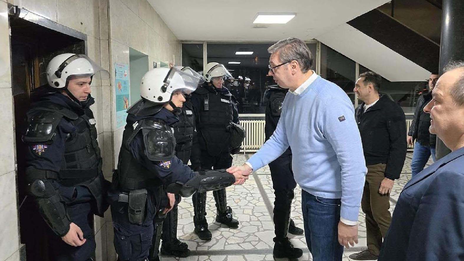 Izjednačavanje SNS sa državom: Kako je Srbija postala naprednjačko gazdinstvo? 7