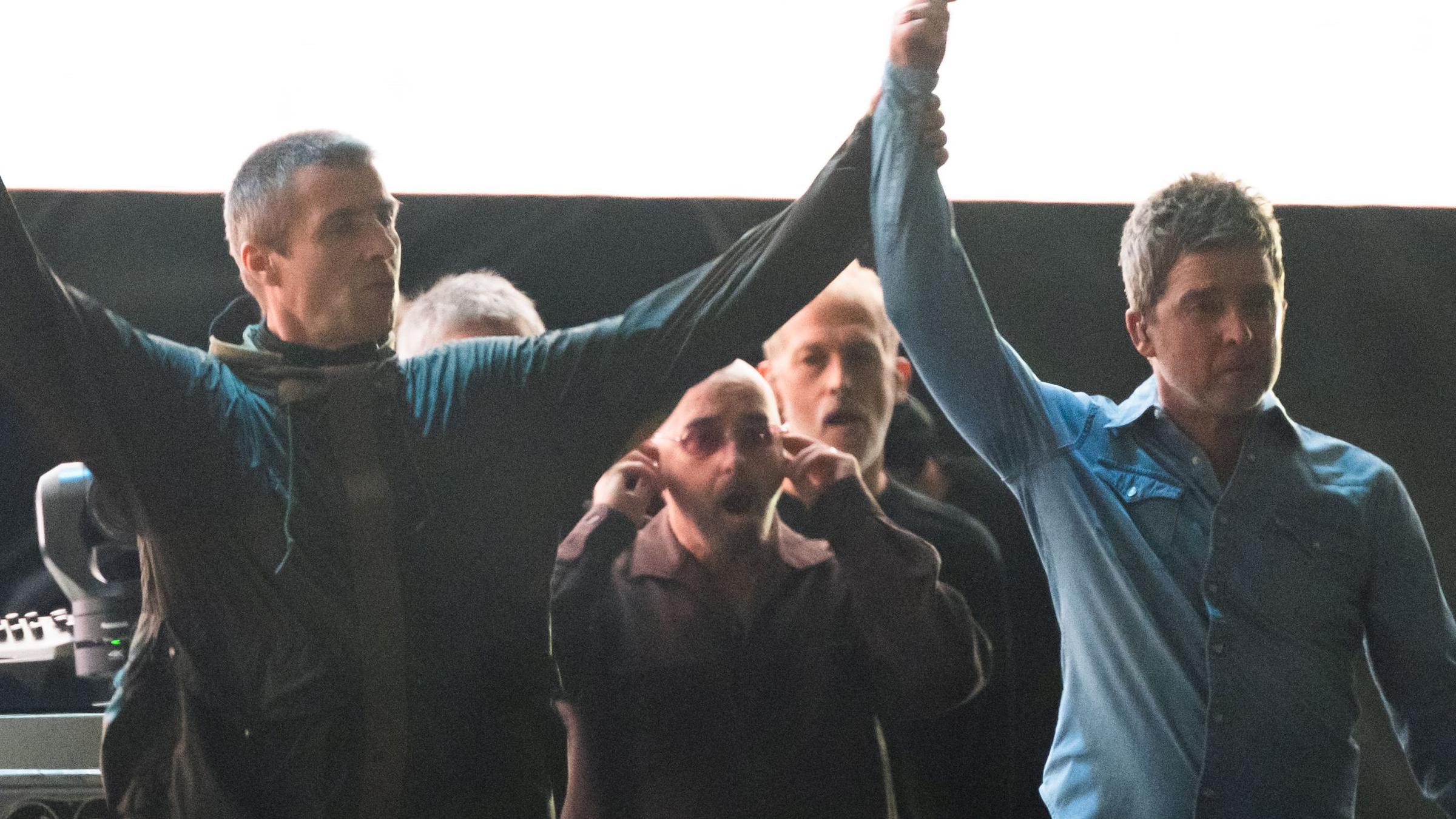 Lijam Galager (levo) i Noel Galager (desno) na povratničkoj turneji