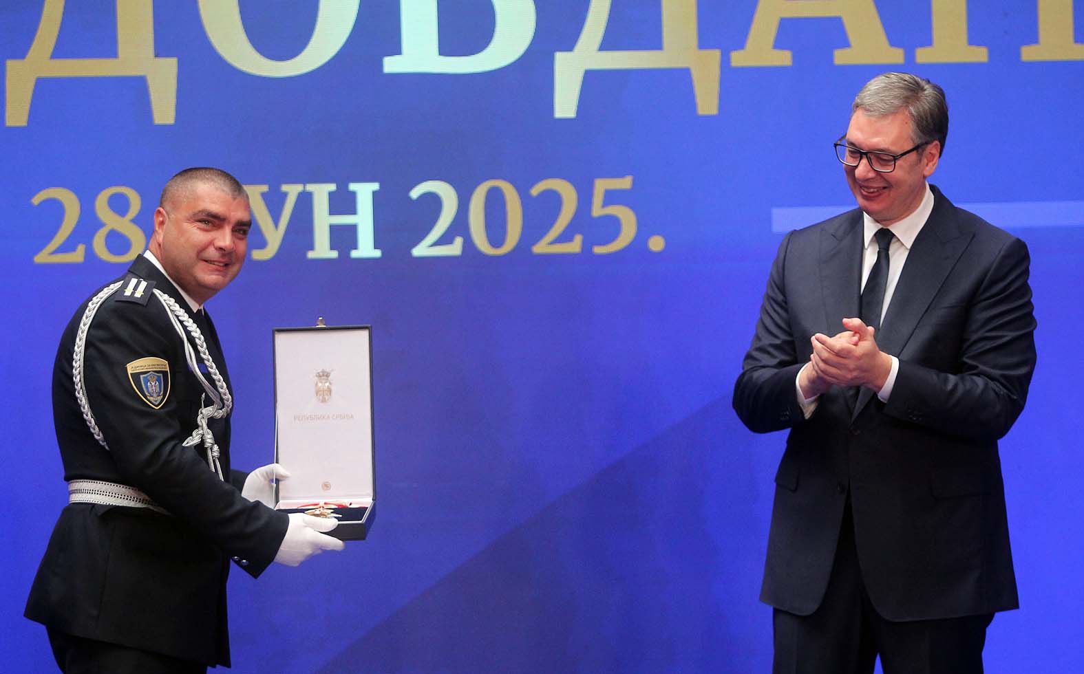 Vučić izneo niz otužbi na račun BIA i MUP: Pokazatelj slabosti sistema ili poruka nelojalnima? 2 Vučić izneo niz otužbi na račun BIA i MUP: Pokazatelj slabosti sistema ili poruka nelojalnima? 1