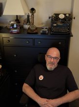 "Koga Sloba opeče, taj i u Trampa duva": Dejan Krstić Krle, novinar, pisac i bankarski činovnik za Danas 9