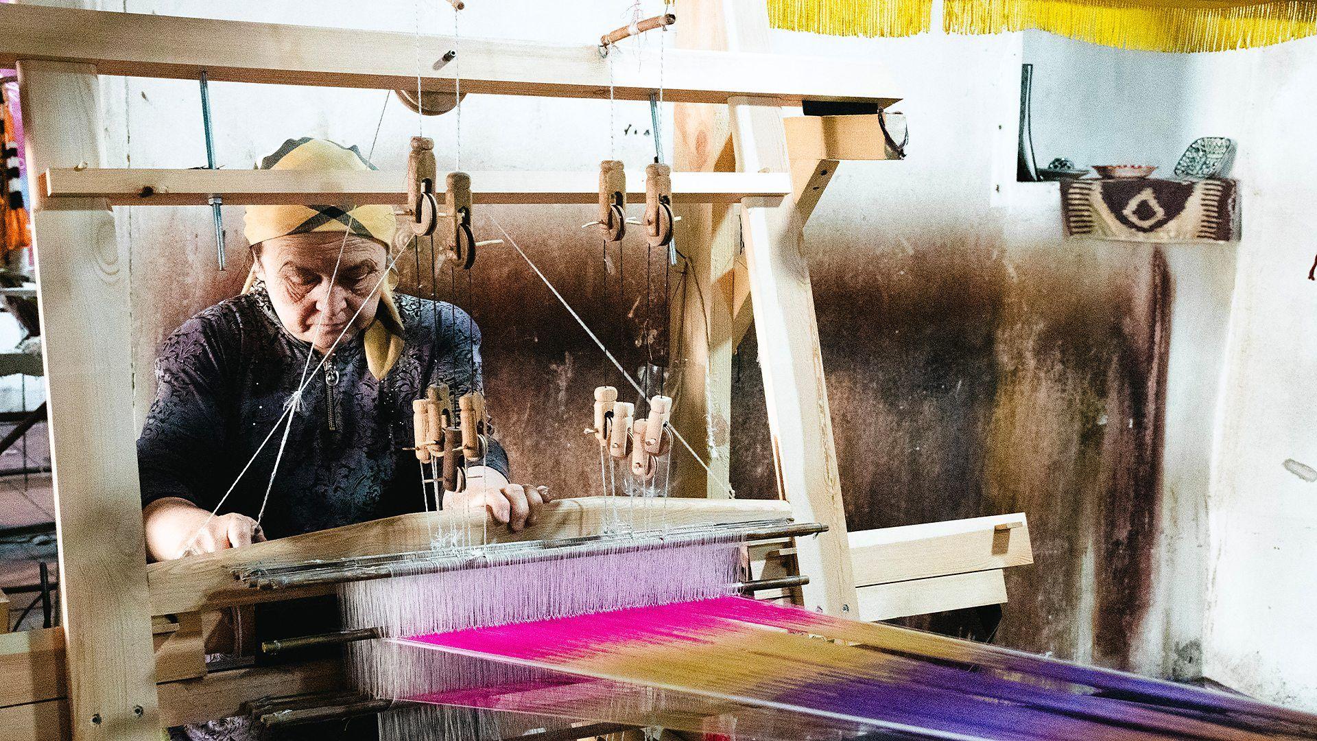 Plodna dolina na Putu svile za koju zna vrlo malo turista 2 Uzbekistanska tradicija tkanja ikat svile stara je 1.000 godina