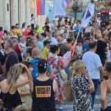 U koga građani imaju najveće poverenje? 14