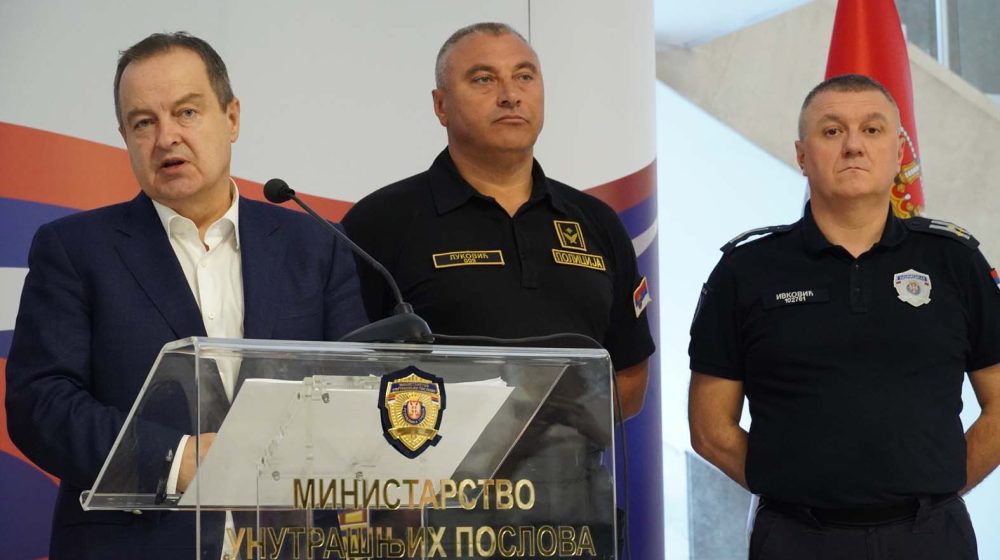 Dačić, petnaest dana pred izbore, otvorio u Negotinu novi objekat Vatrogasnog odeljenja 9