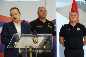 Dačić, petnaest dana pred izbore, otvorio u Negotinu novi objekat Vatrogasnog odeljenja 20