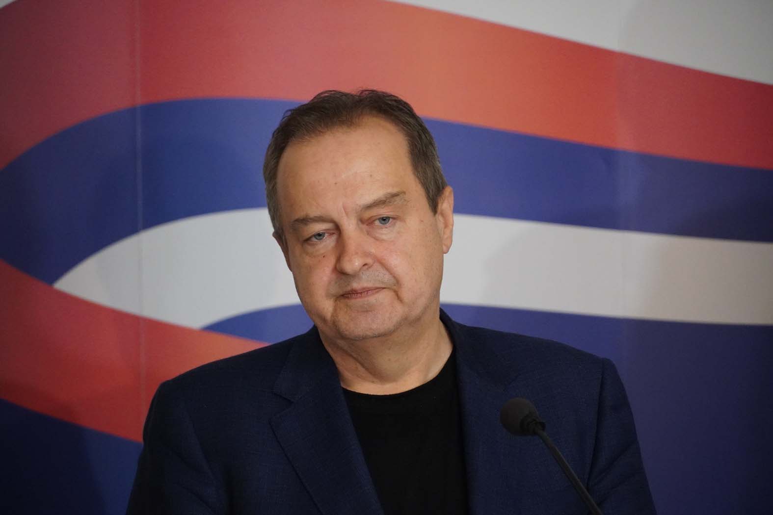 "Petice si nizao izreda": Na guslama opevao Vučića, pa postao savetnik u Vladi - Marko Šćepanović, guslar nepoznate biografije 3 "Petice si nizao izreda": Na guslama opevao Vučića, pa postao savetnik u Vladi - Marko Šćepanović, guslar nepoznate biografije 3