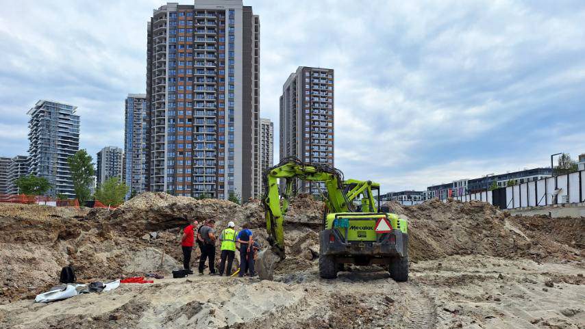 Legalizacija za 100 evra i druge bajke 1