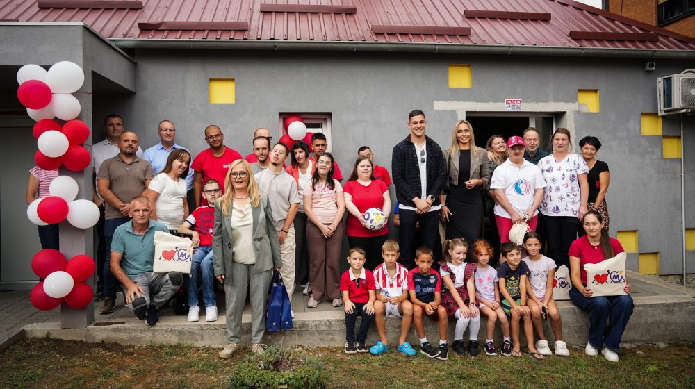 FK Crvena zvezda i Fondacija Mozzart uručili donaciju Društvu za cerebralnu i dečju paralizu Požega 1