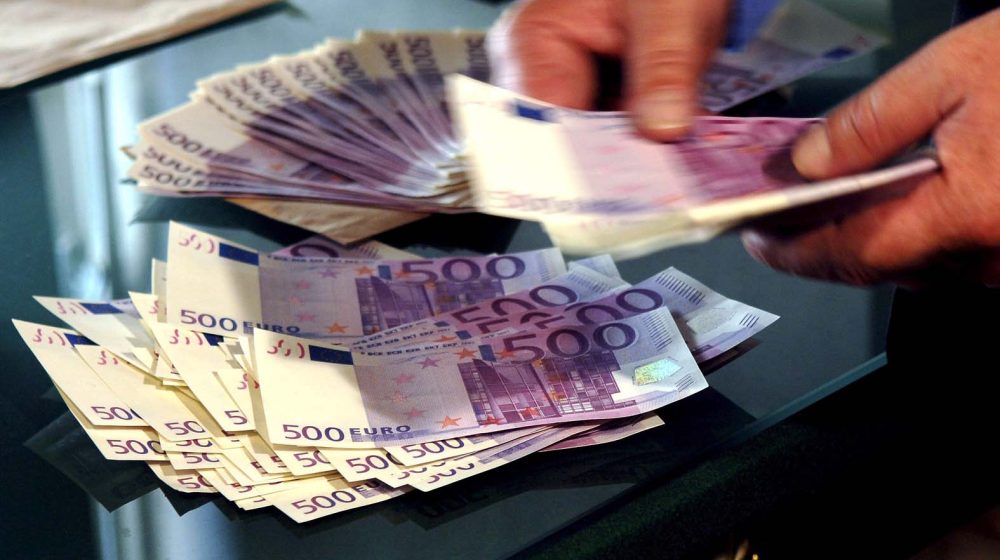 Krediti poslovnih banaka porasli sa 200 miliona na 4,3 milijarde evra: U čijim rukama je javni dug Srbije? 1