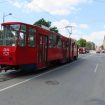 Šlepani autobus otkačio se od kamiona i udario u tramvaj 12