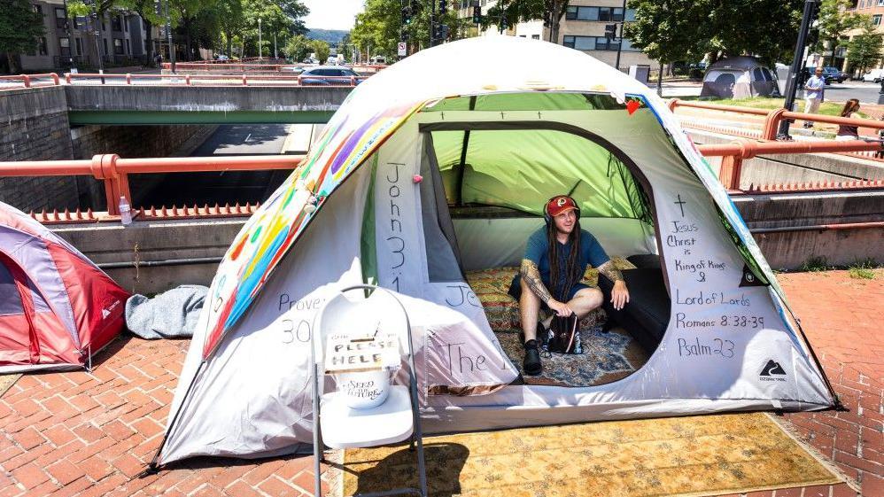 Da li je Vašington kao 'Divlji zapad' i zašto Trampu smetaju beskućnici 1 beskućnik u vašingtonu