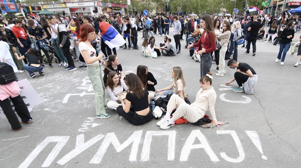 Nezavisni sindikat prosvetnih radnika Srbije: Represija prema nastavnicima koji su učestvovali u blokadama prerasta u epidemiju 1