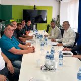 Glamočić sa predstavnicima udruženja Asocijacija 2022 o problemima u poljoprivredi 3