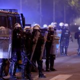 Više tužilaštvo u Beogradu podiglo optužnicu protiv muškarca zbog napada na policijskog službenika na protestu kod Pravnog 4