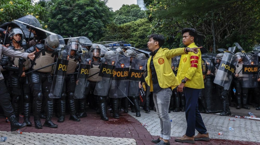 Tenzije rastu u Indoneziji nakon petog dana protesta zbog policijske brutalnosti i korupcije 1