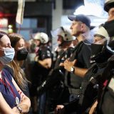 MUP: Okupljeni u Kosjeriću ometali skup „Stop blokadama“, povređena tri policajca 10