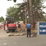 Građani i ovog jutra kod Savskog nasipa: Strahuju od bušenja zbog nelegalnih splavova 4