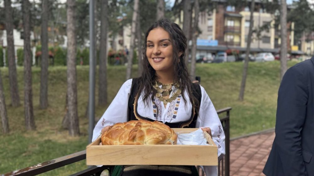 “Niske pobude zaogrnute srpskom zastavom”: Pavle Simjanović filmski kritičar Danasa o Nacionalnom festivalu filma i televizije NAFIT na Zlatiboru 1