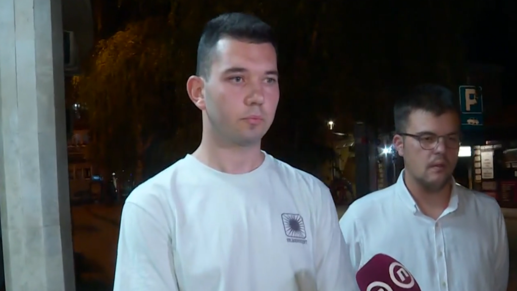 (FOTO, VIDEO) Protesti širom Srbije: Svi privedeni studenti iz Niša pušteni na slobodu, u Novom Sadu jednom od osumnjičenih pozlilo 3