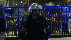 Protestna šetnja građana i studenata, organizovana u znak podrške studentu Elektrotehničkog fakulteta u Beogradu Andreju Tanku, krenula je od Policijske uprave Pančevo Bavaništanskim putem, koji vodi do zatvora u tom gradu isprd koga su demonstranti stigli.