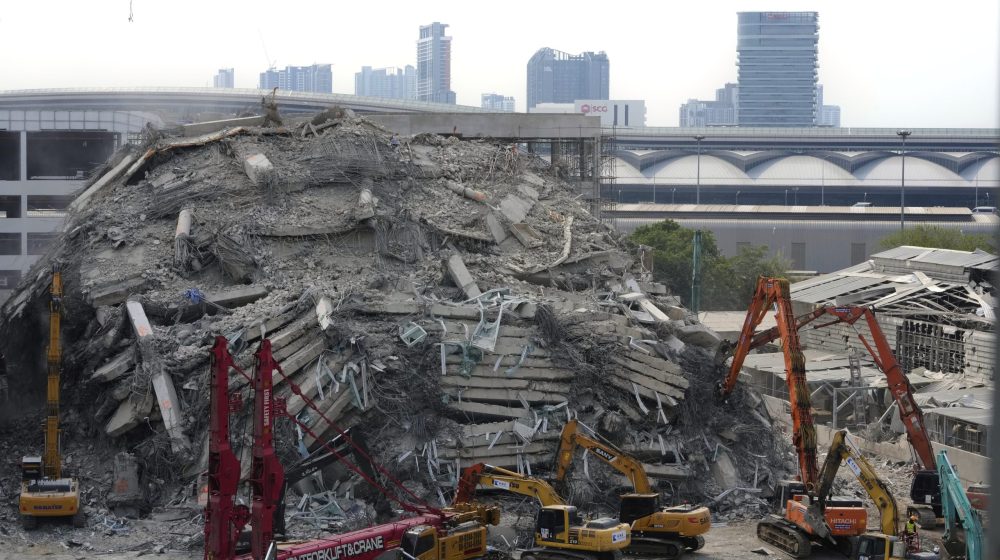 Zbog urušavanja zgrade optuženo desetine zvaničnika i kompanija 1