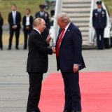 Rukovanje Trampa i Putina: Susret na Aljasci u koji su uperene oči celog sveta 17