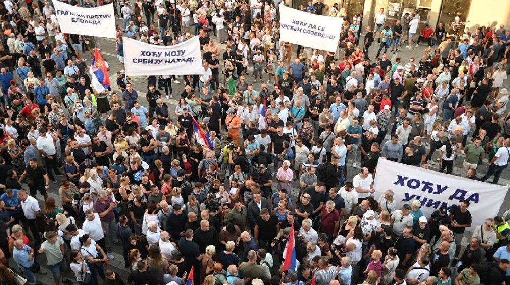 "Vučićevi potezi su nejasni čak i njegovim biračima": Šta još kažu sagovornici Danasa o protestima protiv protesta? 1