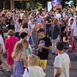 (VIDEO) Incident na protestu na Zvezdari: Provocirao građane, policija ga udaljila 3