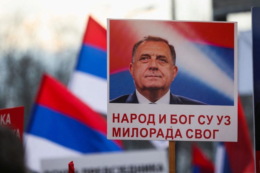 Dodik osuđen na godinu dana zatvora, Srbija ga neće hapsiti, kaže Vučić 2 milorad dodik