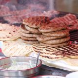 Počela Roštiljijada u Leskovcu: Za nastupe pevača izdvojeno devet miliona dinara, milion više nego prošle godine 1