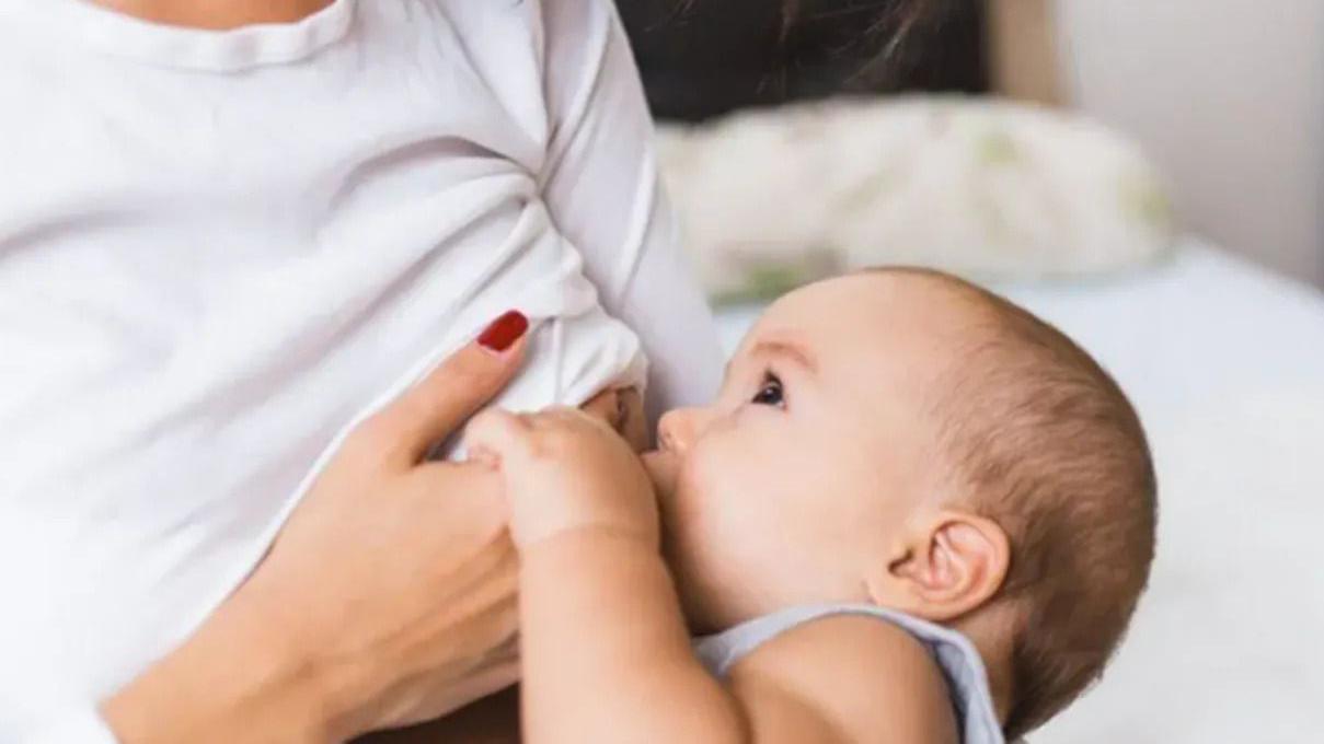 Mitovi i zablude o dojenju 1 beba sisa