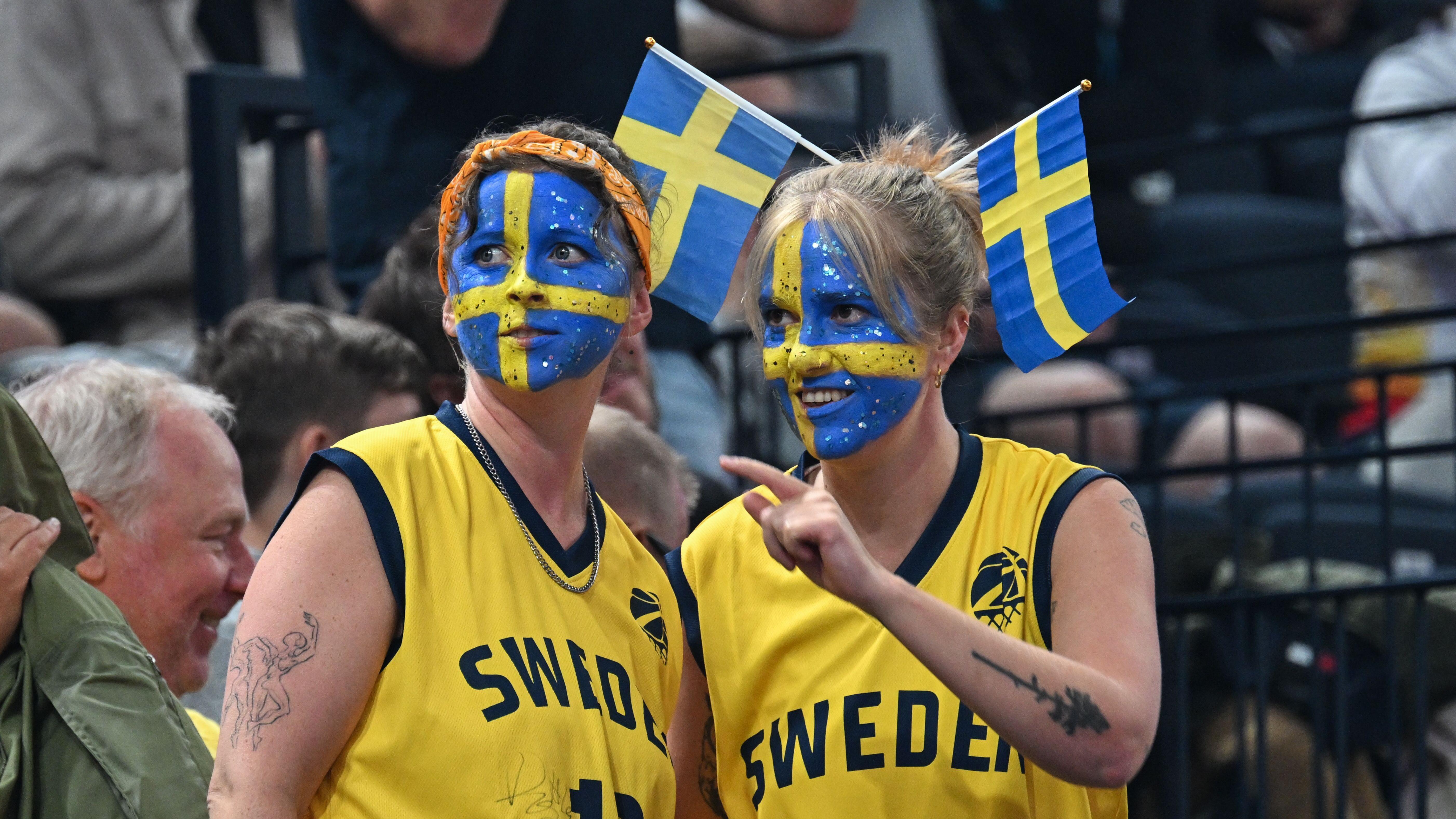 Evrobasket, treći dan: Druga 'stotka' Nemačke na Evrobasketu protiv oslabljene Švedske 5 Navijači Švedske