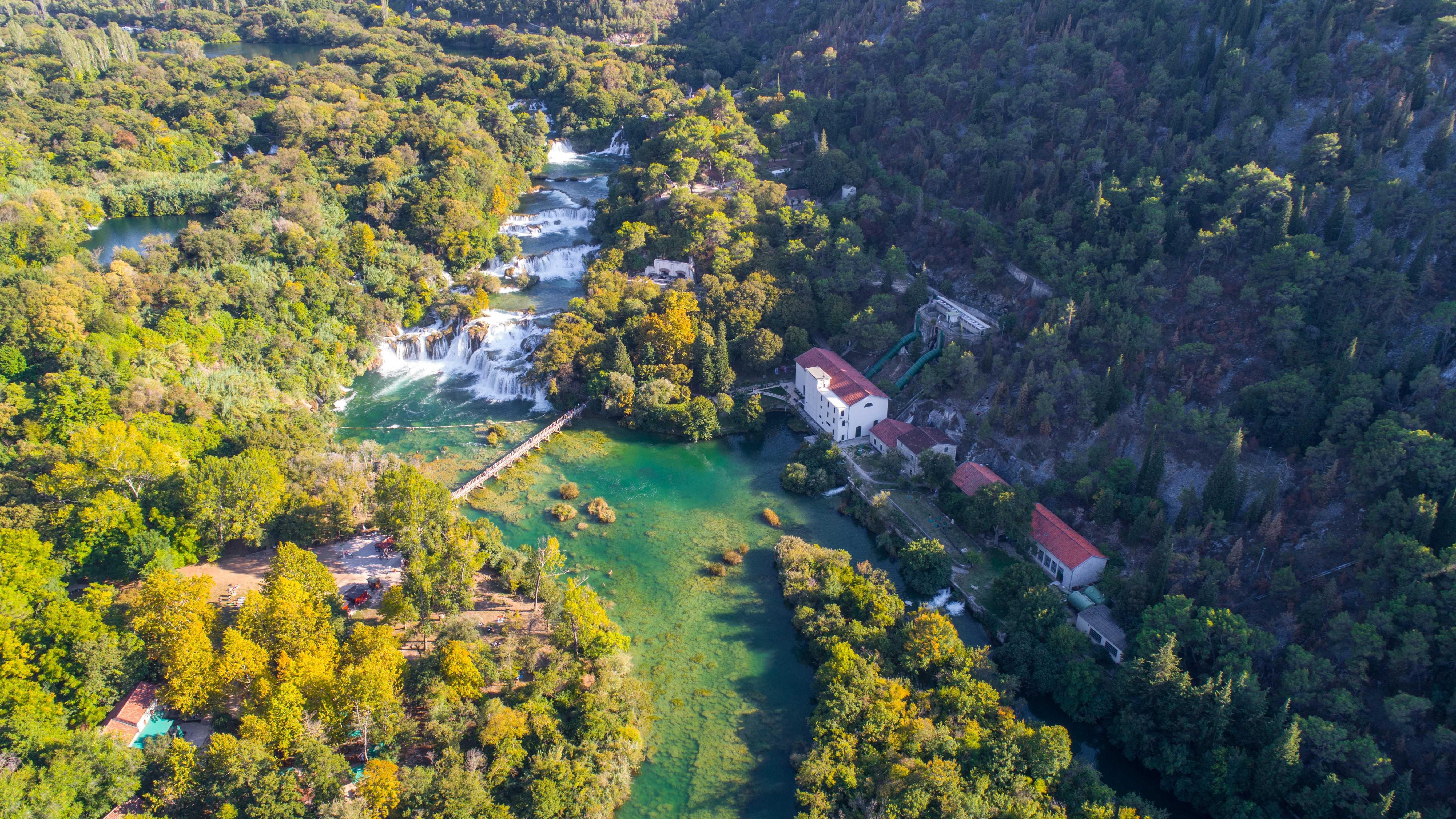 Kad je Šibenik bio svetski energetski pionir 7 Današnja Hidroelektrana Jaruga 2 na Skradinskom buku na reci Krki