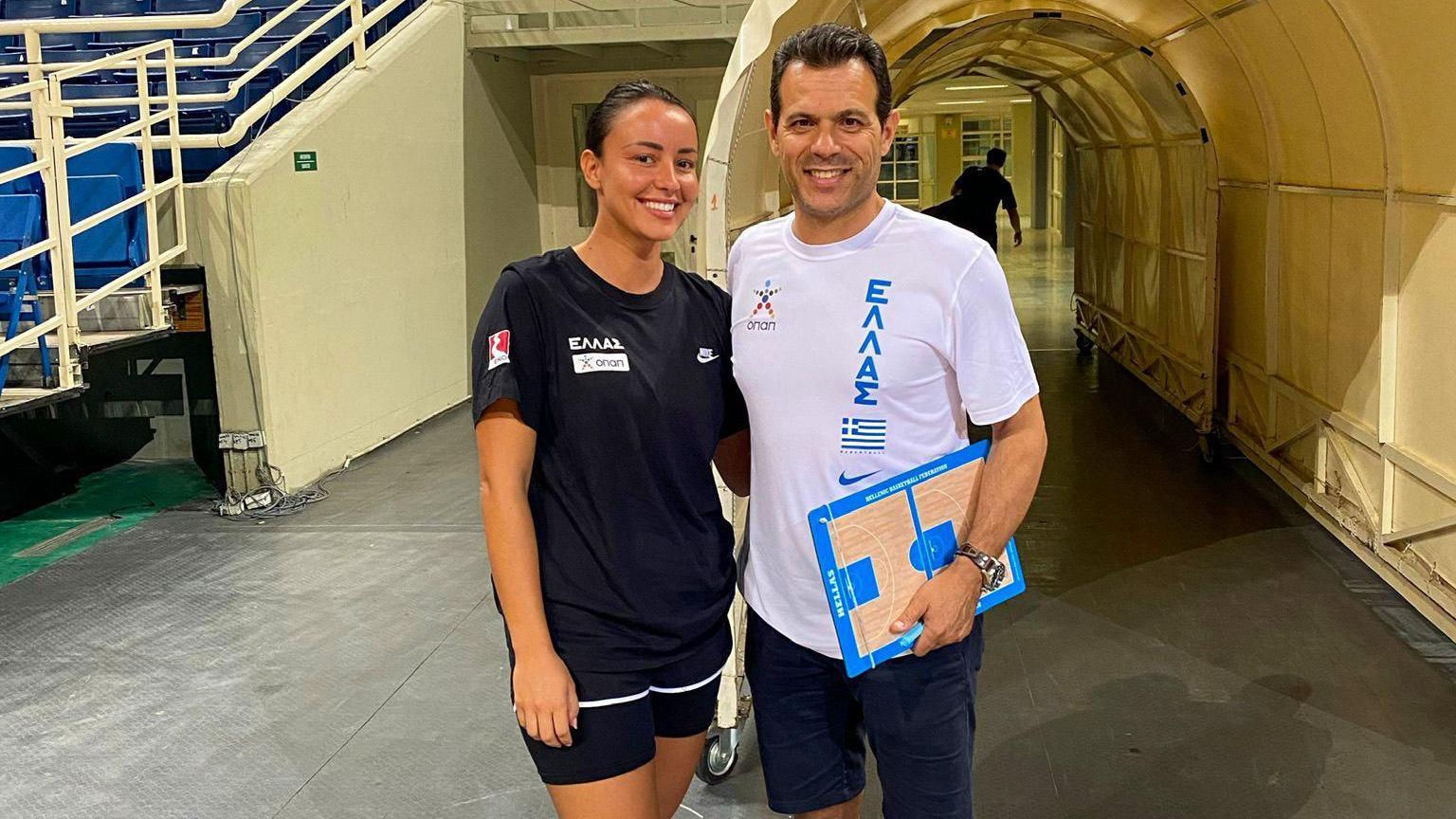 Jelena Todorović, Srpkinja koja menja istoriju muške košarke u Brazilu 2 Jelena Todorović je prethodnih godina sarađivala sa brojnim poznatim trenerima, poput Dimitrisa Itudisa, kome je pomagala u grčkoj reprezentaciji