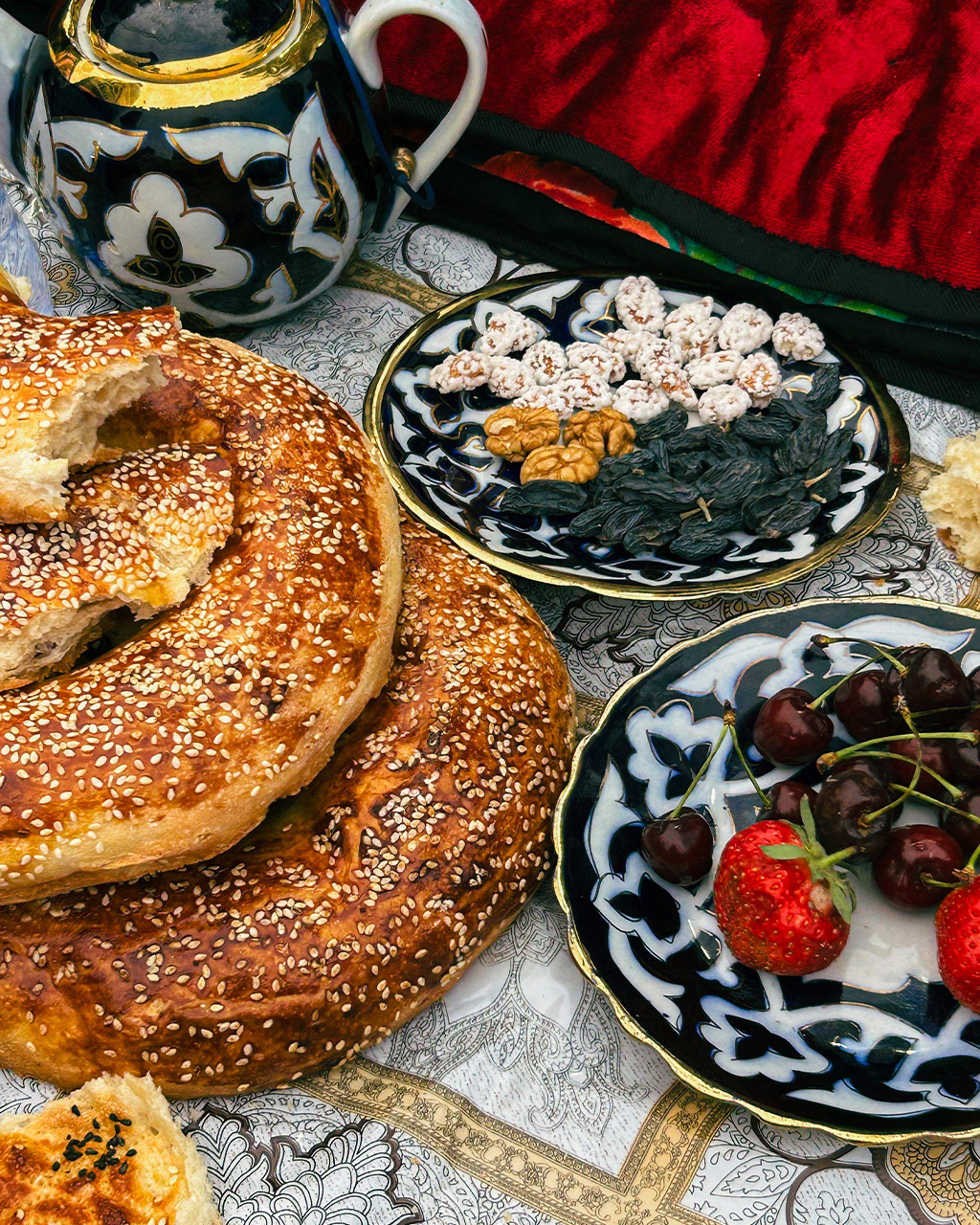 Plodna dolina na Putu svile za koju zna vrlo malo turista 5 Najveći deo svežeg i sušenog voća u Uzbekistanu dolazi iz doline Fergana