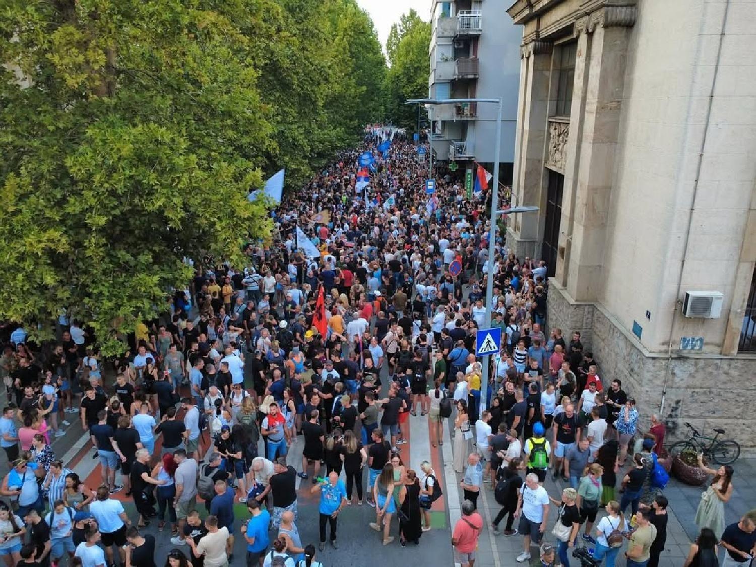 Valjevci na protestu