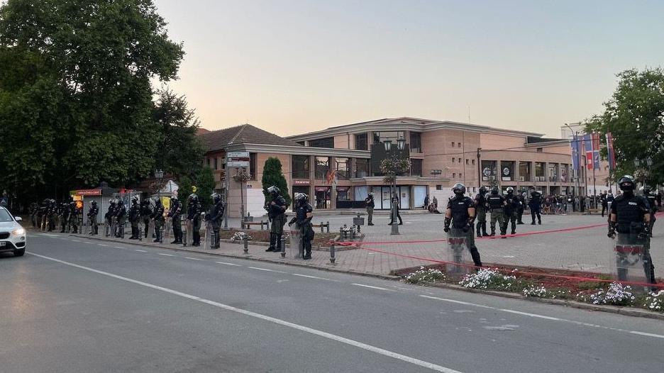Od Vrbasa preko Beograda do Niša: Protesti 'Večeras pucate po šavovima' 1 Policija u Vrbasu