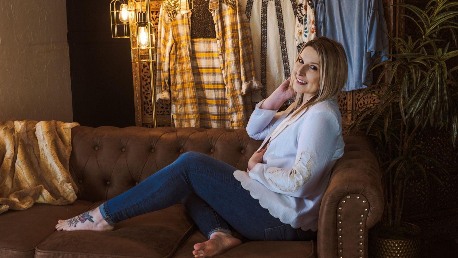 Šta je onlajn kupovina uživo i hoće li zavladati svetom 1 Kelsi Krakora