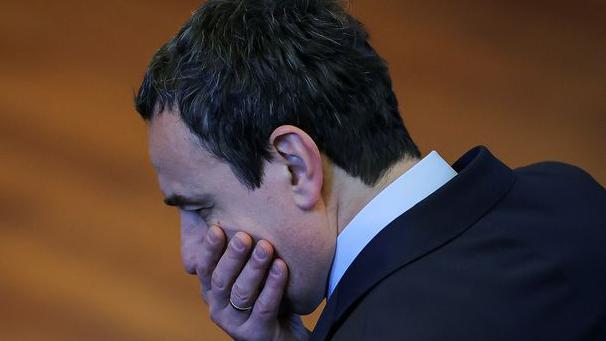 Iz 57. puta izabran predsednik skupštine Kosova 2 Aljbin Kurti