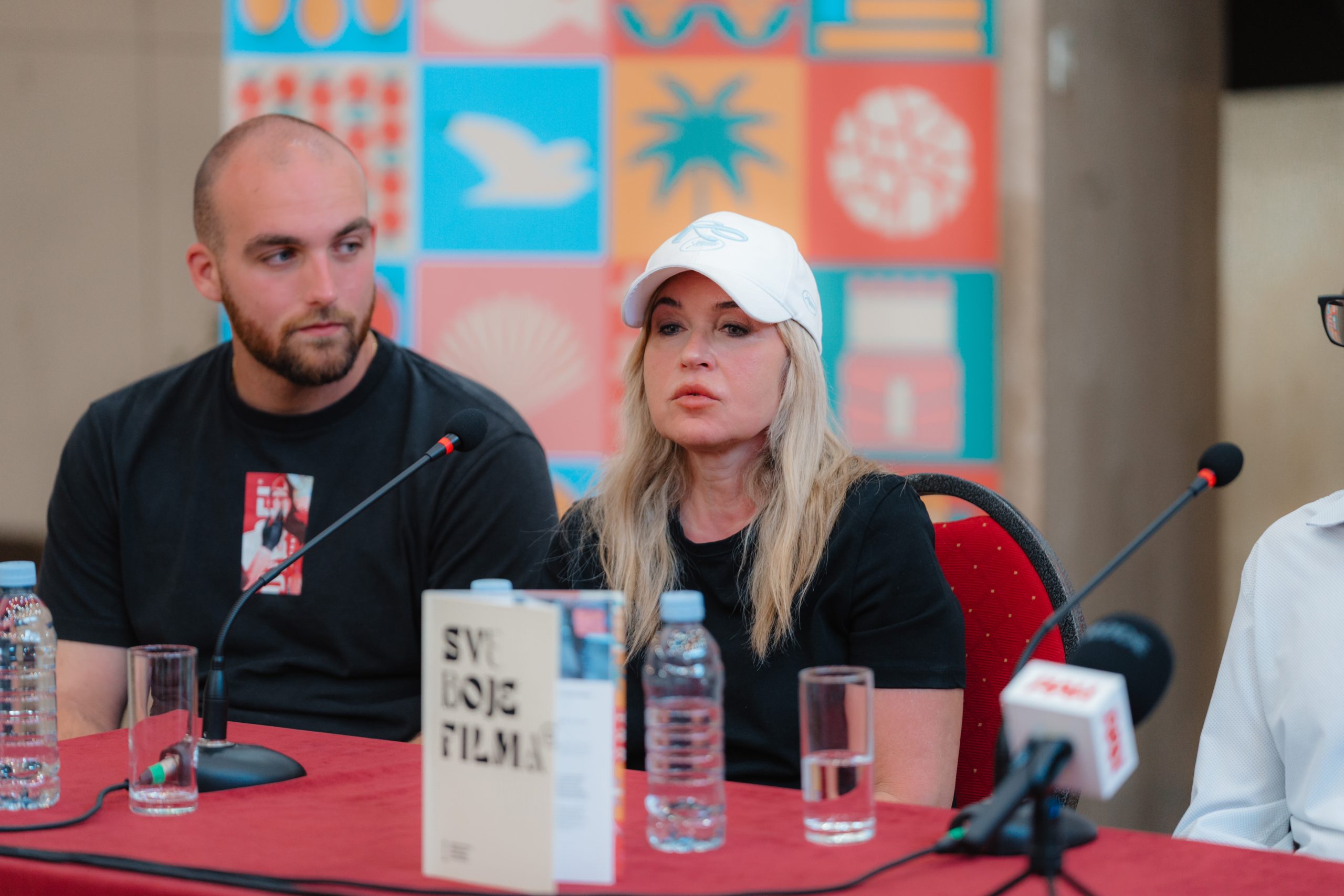 Zlatna mimoza Nikoli Ležaiću, Anici Dobri, Andriji Kuzmanoviću, a Gran Pri Georgiju Unkovskom: Ceremonijom dodele nagrada završen 38. FFHN 2 Zlatna mimoza Nikoli Ležaiću, Anici Dobri, Andriji Kuzmanoviću, a Gran Pri Georgiju Unkovskom: Ceremonijom dodele nagrada završen 38. FFHN 2