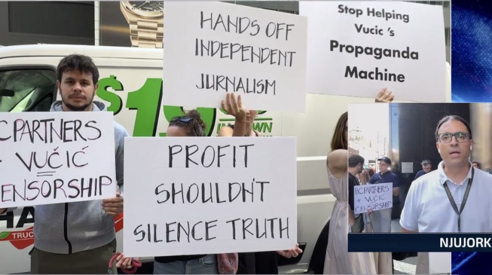 Srpska dijaspora protestovala ispred sedišta Junajted grupe u Holandiji 1