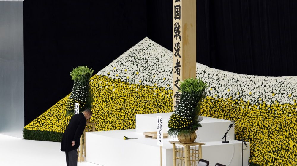 Počast za više od tri miliona poginulih: Japan obeležava 80. godišnjicu predaje u Drugom svetskom ratu 1