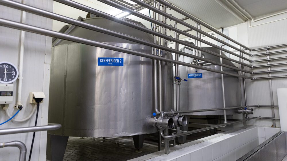 Šta je Ministarstvo poljoprivrede utvrdilo pri kontroli Kraljevačke mlekare? 1