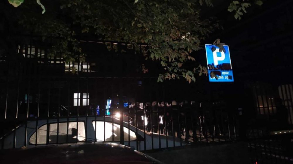 (FOTO, VIDEO) Protesti širom Srbije: Svi privedeni studenti iz Niša pušteni na slobodu, u Novom Sadu jednom od osumnjičenih pozlilo 1