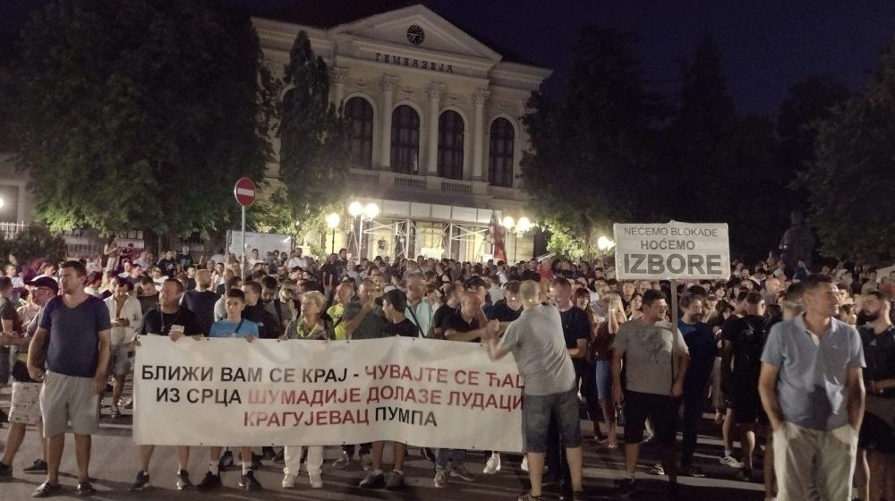 Kragujevac srcem uz Novi Sad: Protest večeras na Đačkom trgu 1