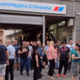 Dan kada je SNS razvlašćena u Kragujevcu: Zborovi građana o sinoćnjem protestu i „kontraprotestu” 6