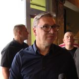 Vučić posetio prostorije SNS nakon protesta: Gonićemo ih brže i snažnije 10