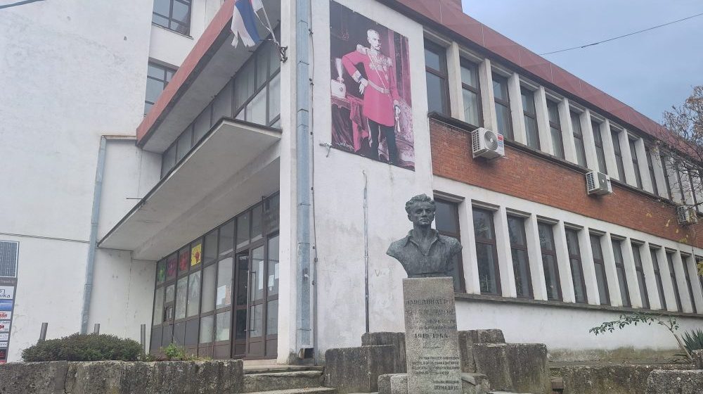 Marinković (SSP): Apsurd, u poljoprivrednoj opštini Topola ove godine ukinut smer poljoprivrede 1