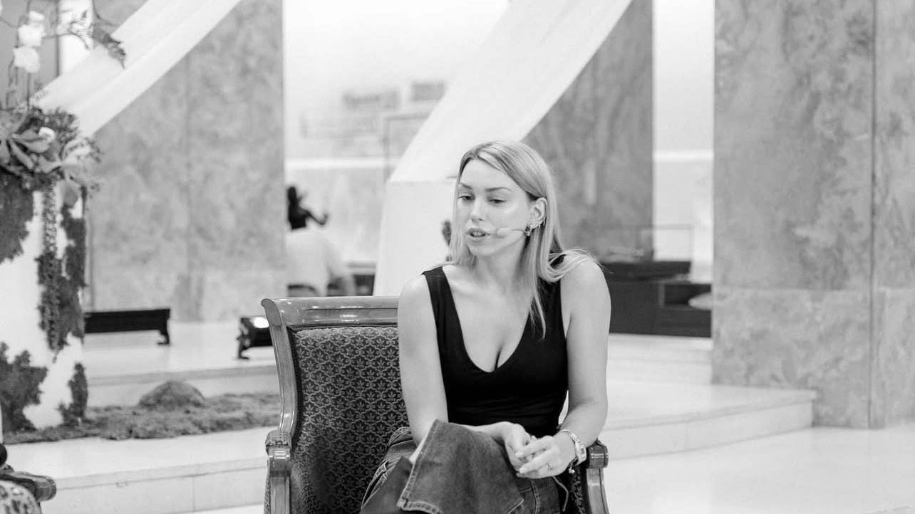 Između Kragujevca i Beograda: Lična priča Jelene Riznić o klasnim i identitetskim sudarima 3