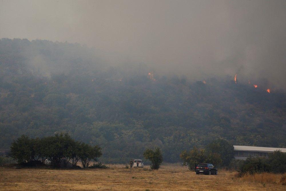 Dan žalosti u Crnoj Gori, nastavljena borba sa požarima 10 požari u crnoj gori